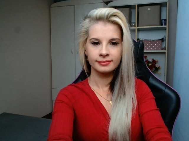 KristineNatural live webcam show