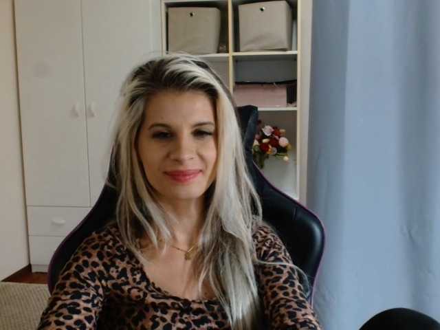 KristineNatural preview
