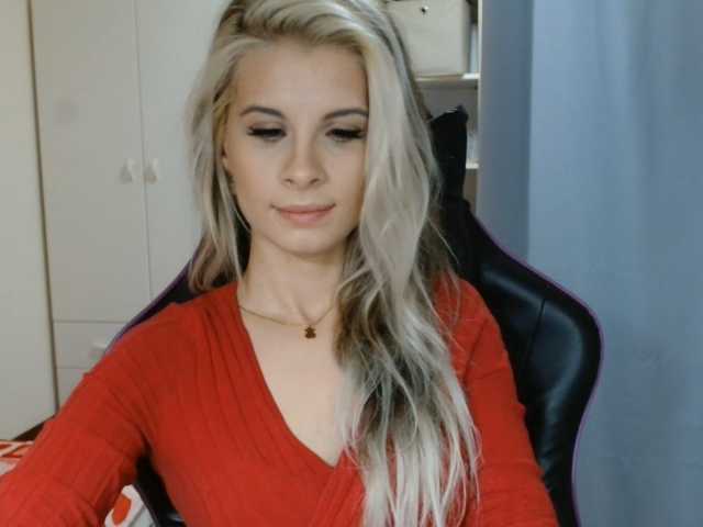KristineNatural live cam on BongaCams