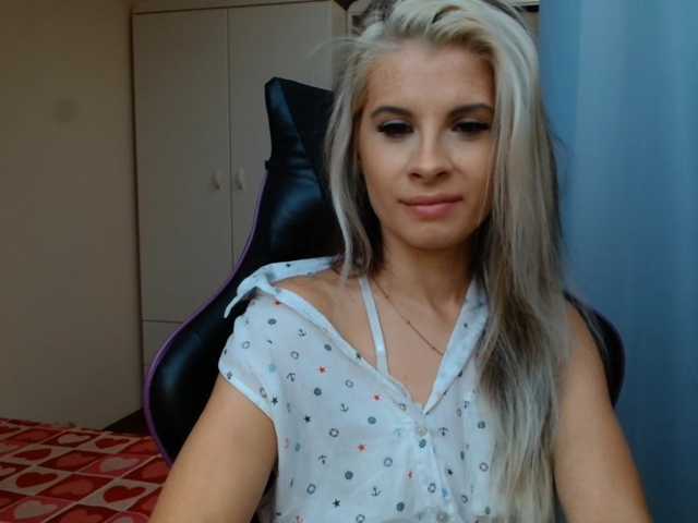KristineNatural, en vivo ahora en BongaCams