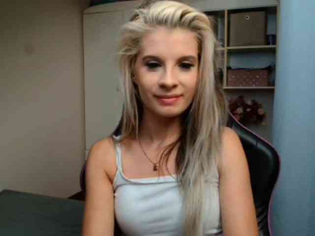 KristineNatural webcam