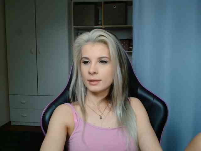 KristineNatural webcam