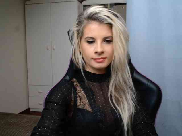KristineNatural webcam