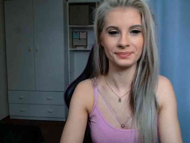 KristineNatural webcam