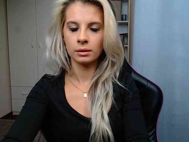 KristineNatural webcam