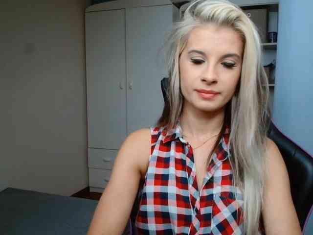 KristineNatural webcam