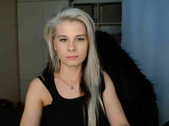 KristineNatural webcam