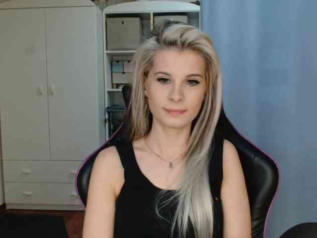 KristineNatural webcam