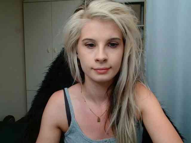 KristineNatural webcam