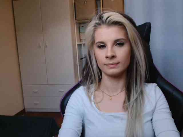KristineNatural webcam