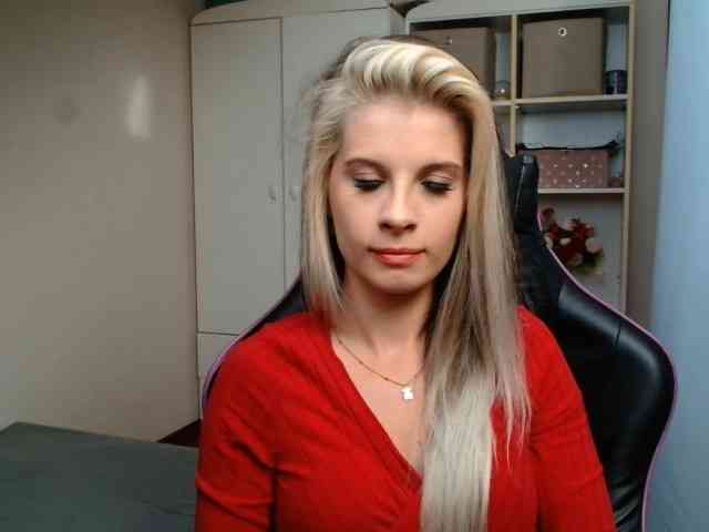 KristineNatural webcam