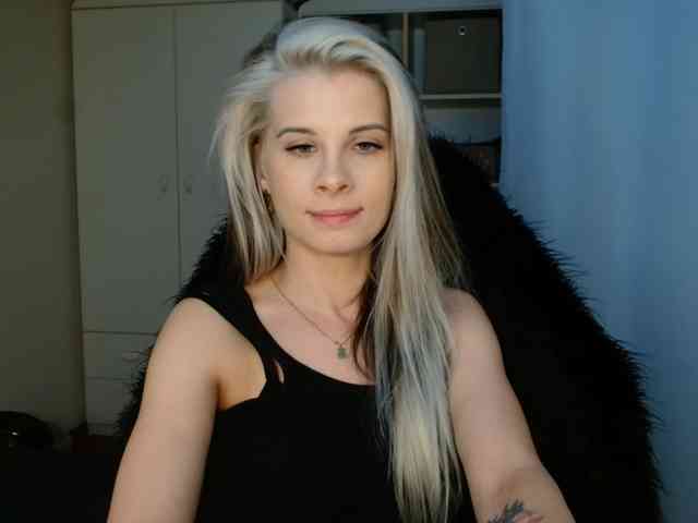 KristineNatural webcam