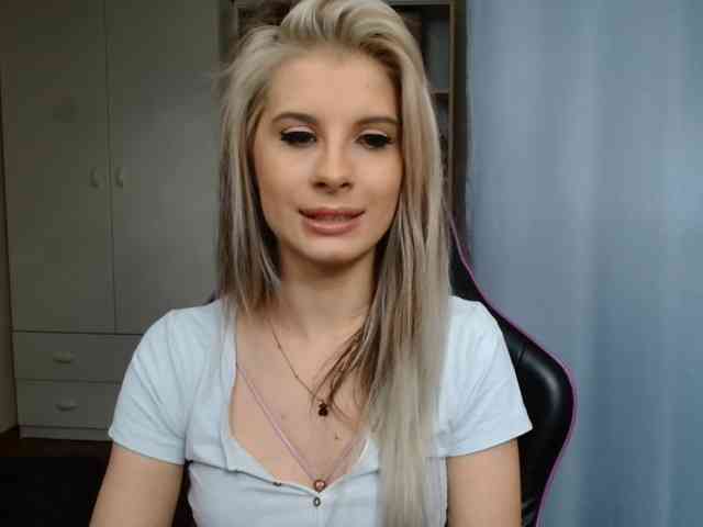 KristineNatural webcam