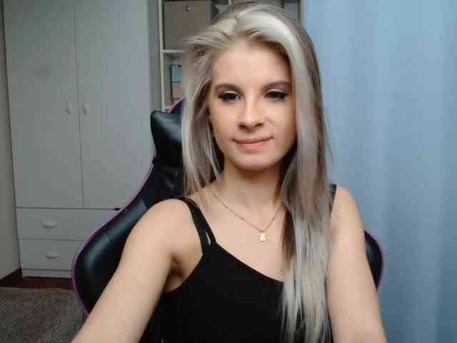 KristineNatural webcam