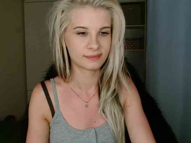 KristineNatural webcam