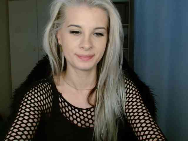 KristineNatural webcam