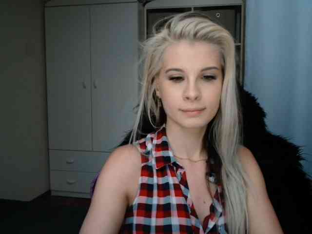 KristineNatural webcam