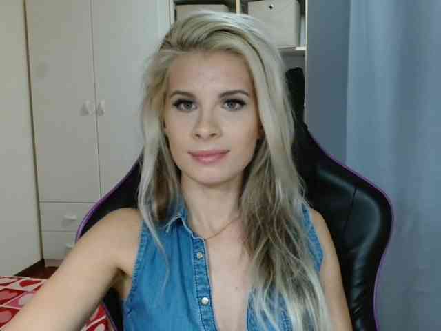 KristineNatural webcam
