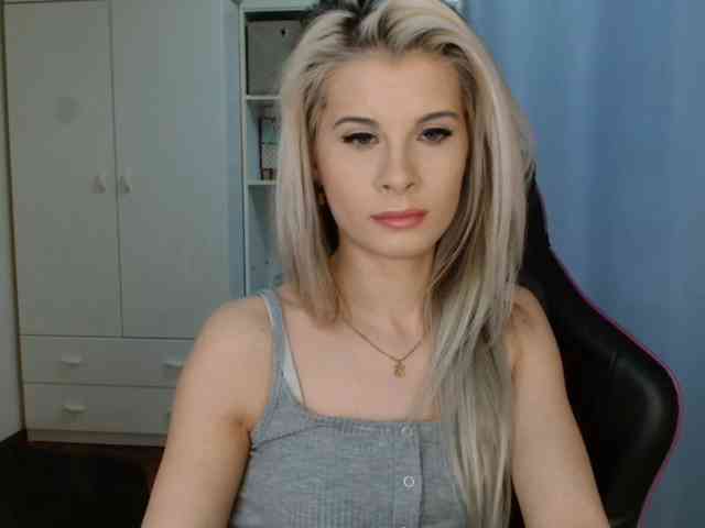 KristineNatural webcam