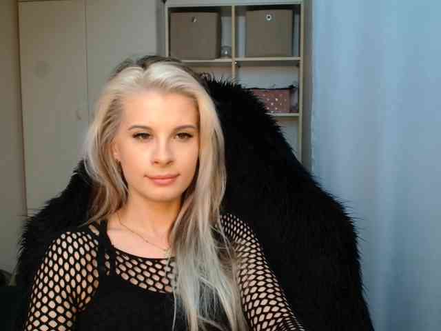 KristineNatural webcam