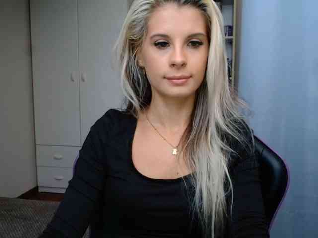 KristineNatural webcam