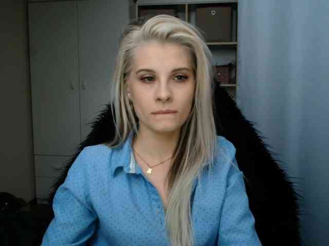 KristineNatural webcam
