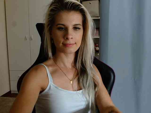 KristineNatural webcam