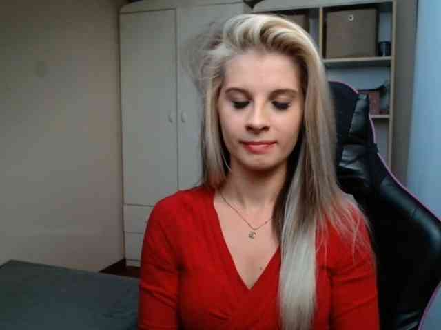 KristineNatural webcam