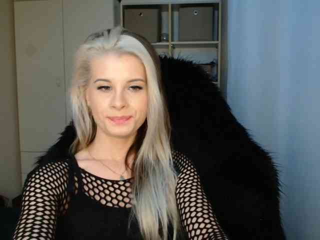 KristineNatural webcam