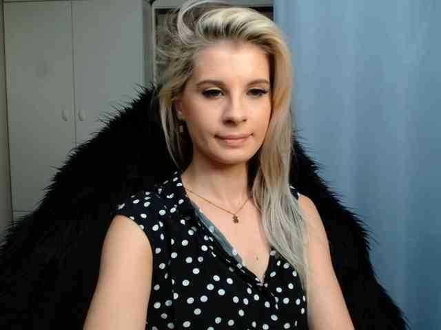 KristineNatural webcam