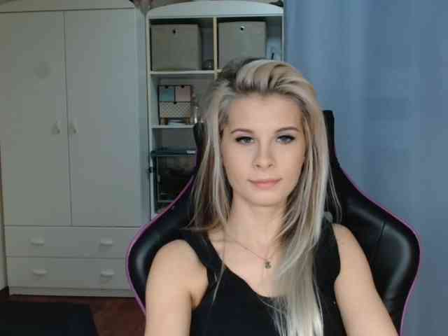 KristineNatural webcam