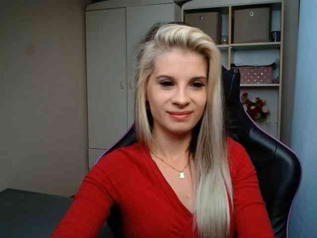 KristineNatural webcam