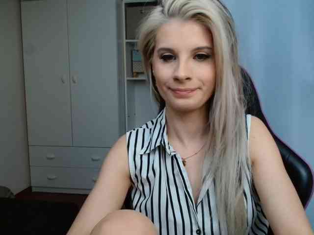 KristineNatural webcam