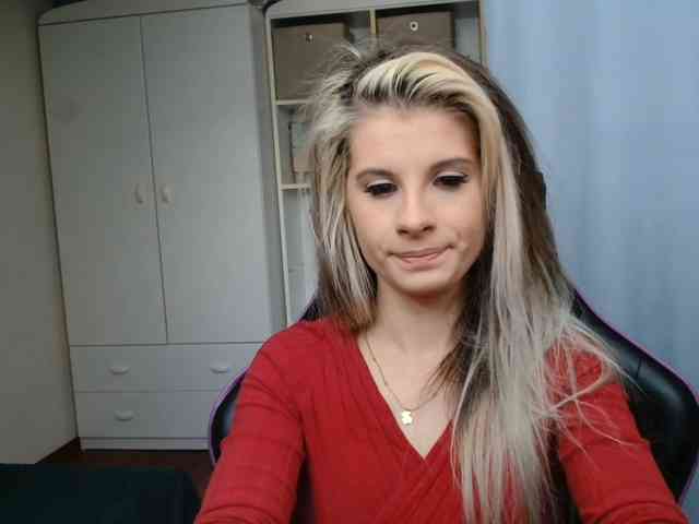 KristineNatural webcam