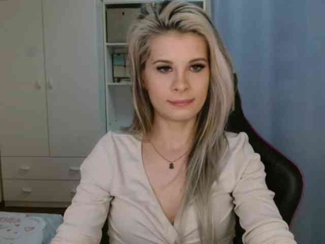 KristineNatural webcam