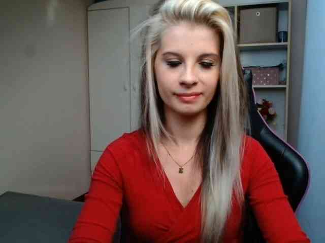 KristineNatural webcam