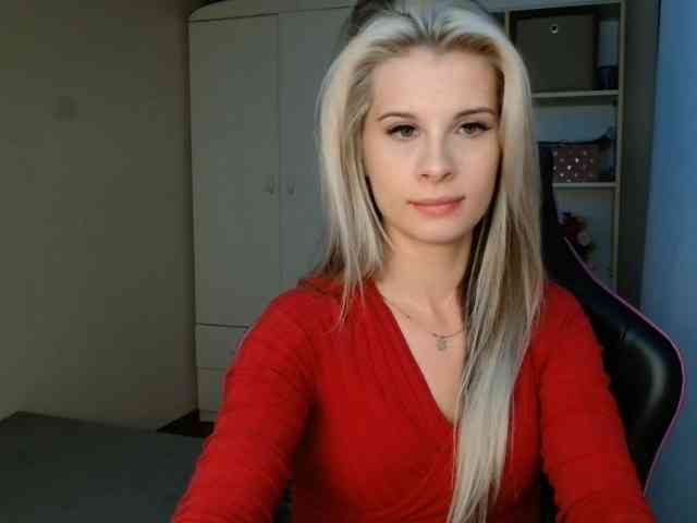 KristineNatural webcam