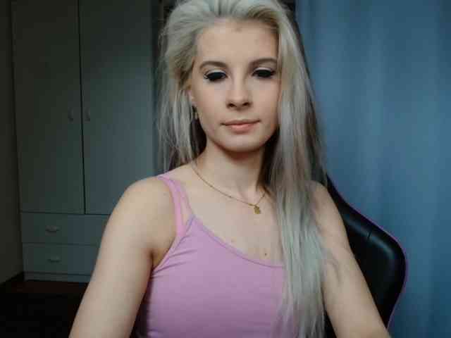 KristineNatural webcam