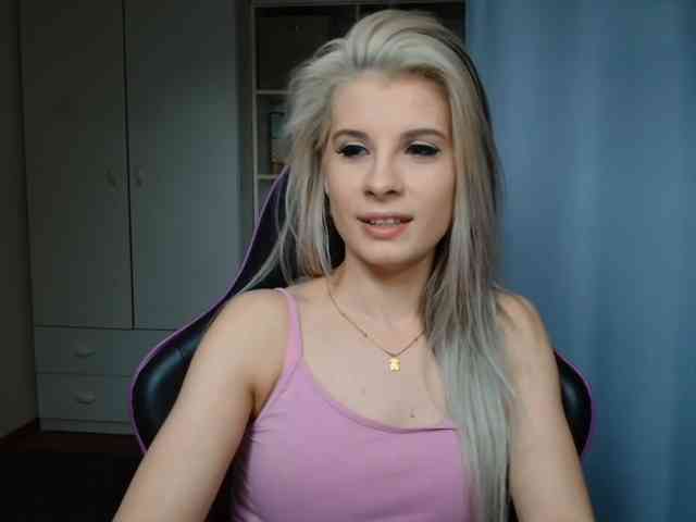KristineNatural webcam