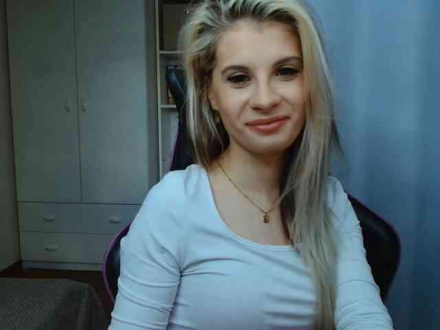 KristineNatural webcam