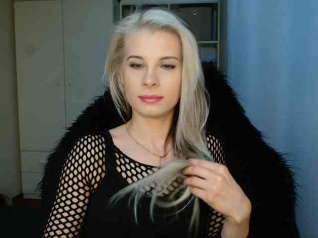 KristineNatural webcam