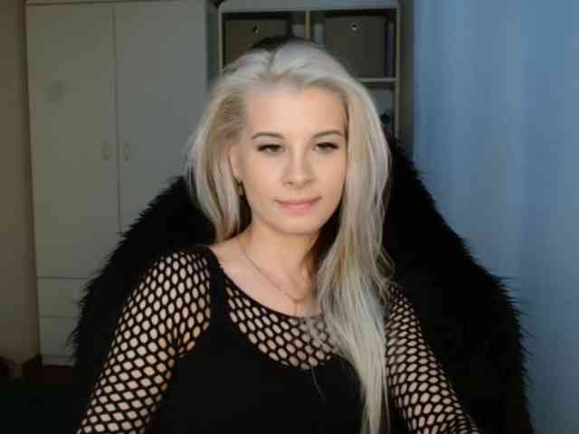 KristineNatural webcam