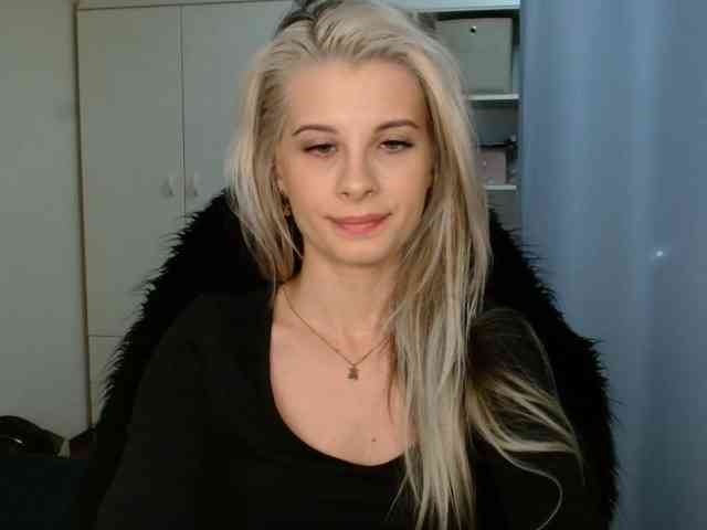 KristineNatural webcam
