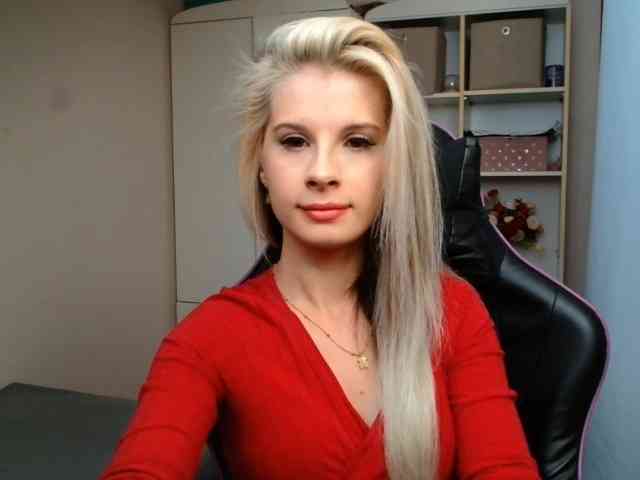 KristineNatural webcam