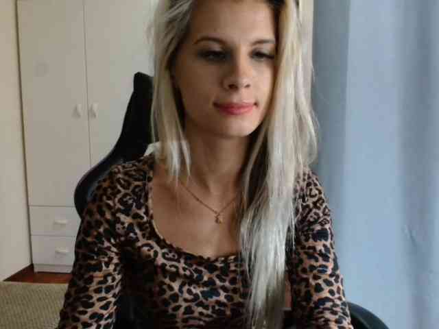 KristineNatural webcam