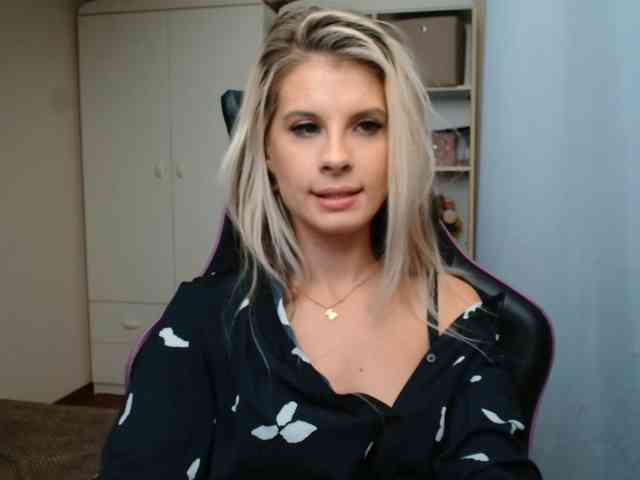 KristineNatural webcam