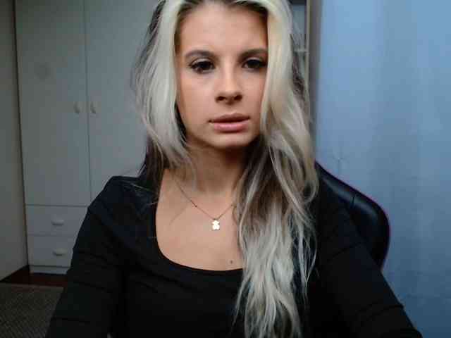 KristineNatural webcam