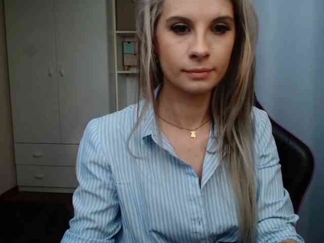 KristineNatural webcam