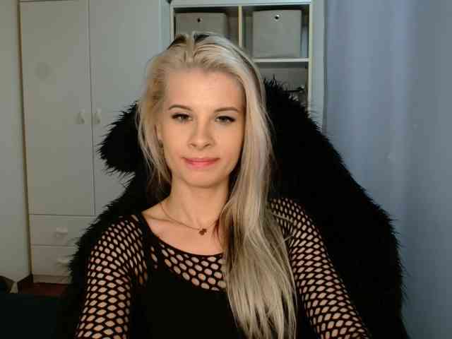 KristineNatural webcam