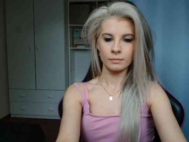 KristineNatural webcam